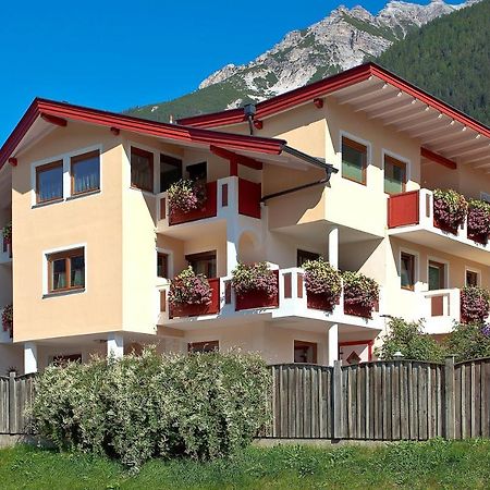Bed and Breakfast Haus Steinbock Neustift im Stubaital Esterno foto